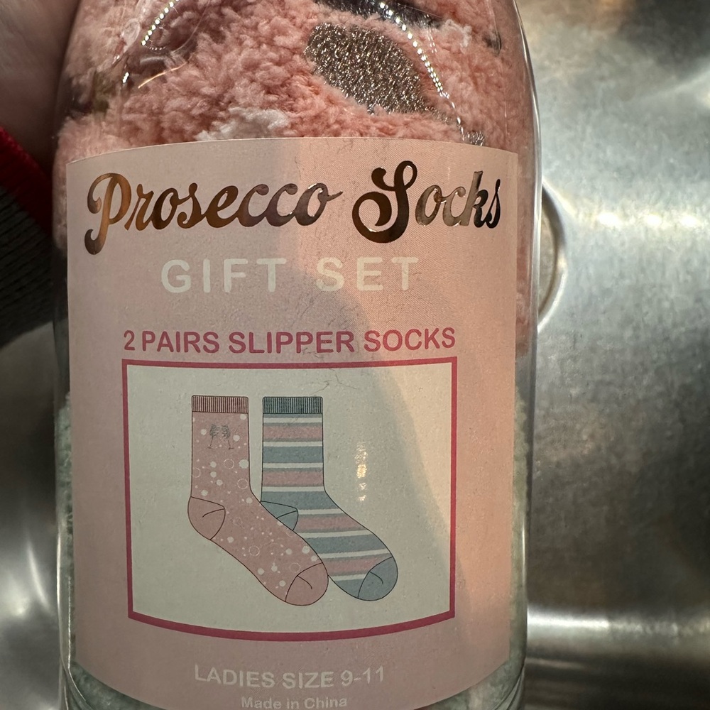 Gift Set - Pink Slipper Socks - Picture 2 of 3